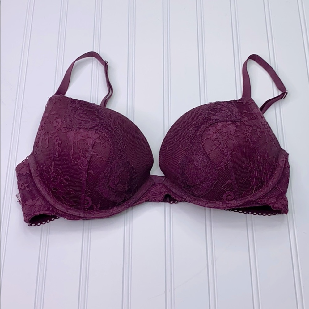 VICTORIA'S SECRET: Lace Push Up Bra